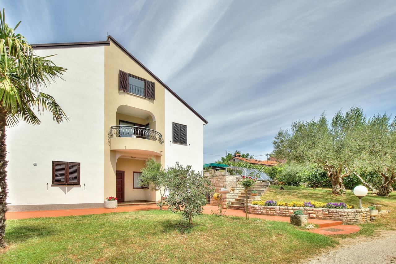 Nadia House With Apartments Zambratija  Exterior foto